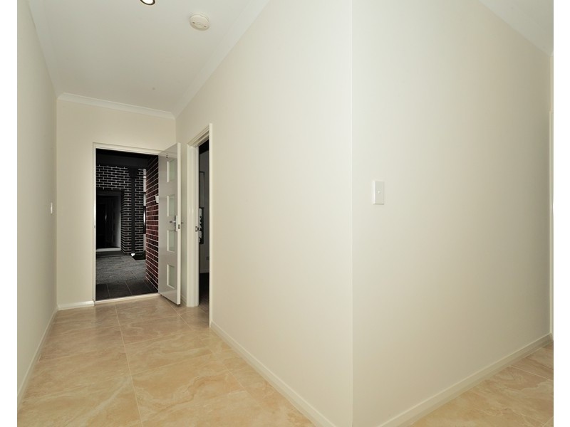 5/211 Royal Street, Yokine WA 6060