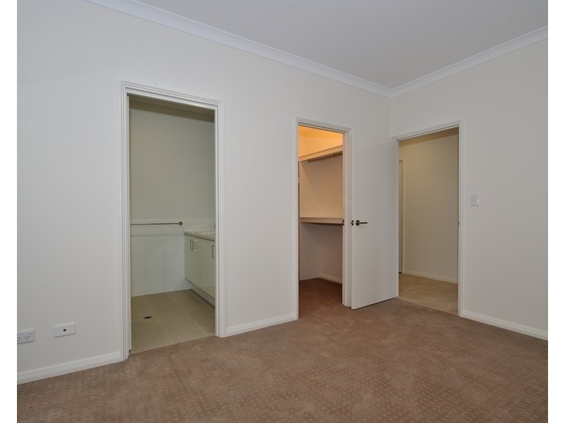 5/211 Royal Street, Yokine WA 6060