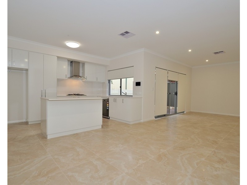 5/211 Royal Street, Yokine WA 6060