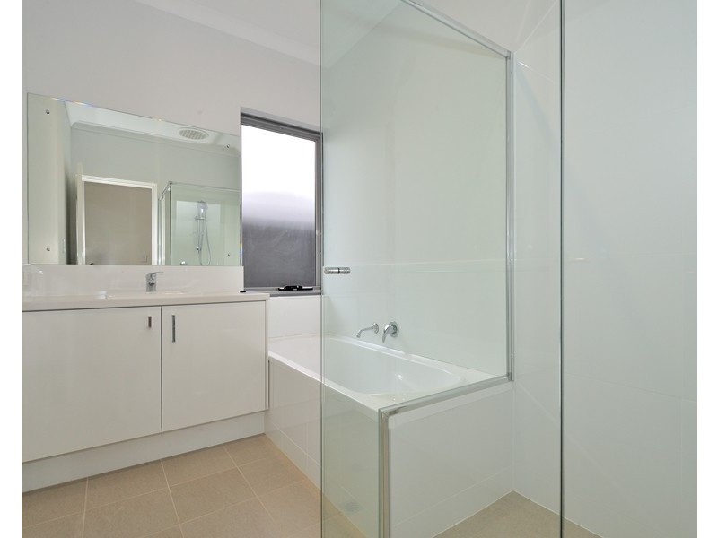 5/211 Royal Street, Yokine WA 6060