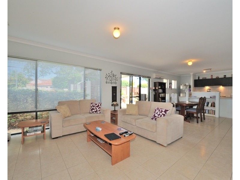 198A Huntriss Road, Doubleview WA 6018