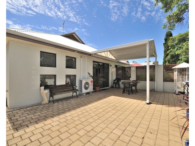 198A Huntriss Road, Doubleview WA 6018