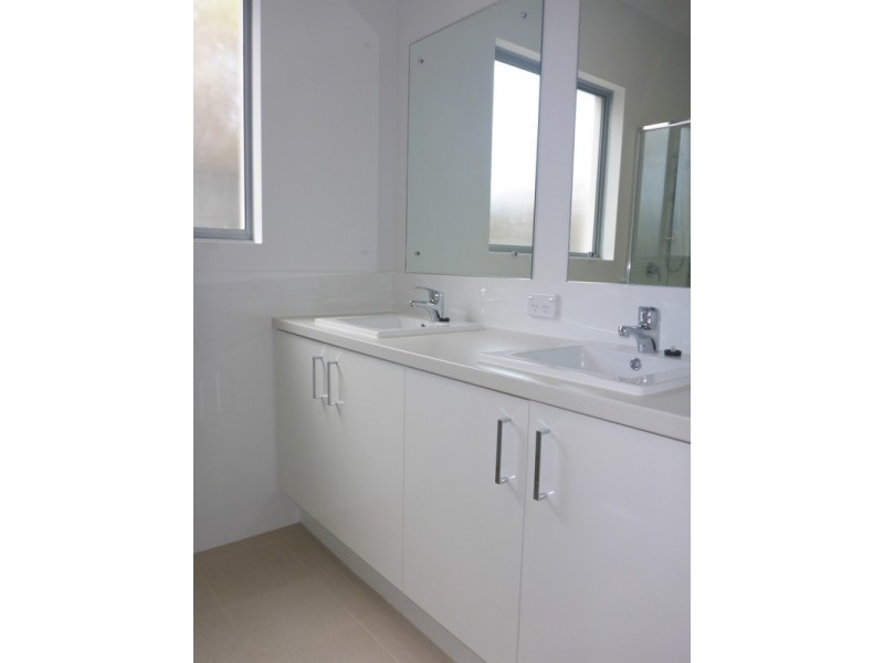 7/211 Royal Street, Yokine WA 6060