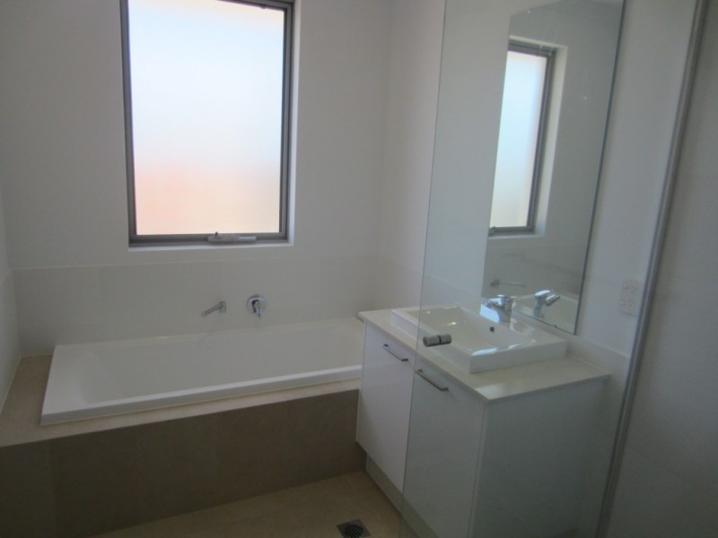 183C Grand Promenade, Doubleview WA 6018