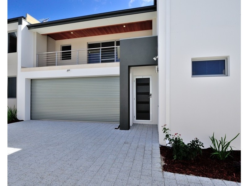 8B Donatti Road, Innaloo WA 6018