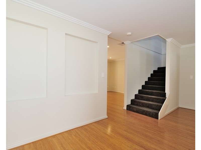 8B Donatti Road, Innaloo WA 6018