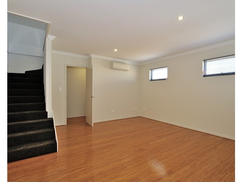 8B Donatti Road, Innaloo WA 6018