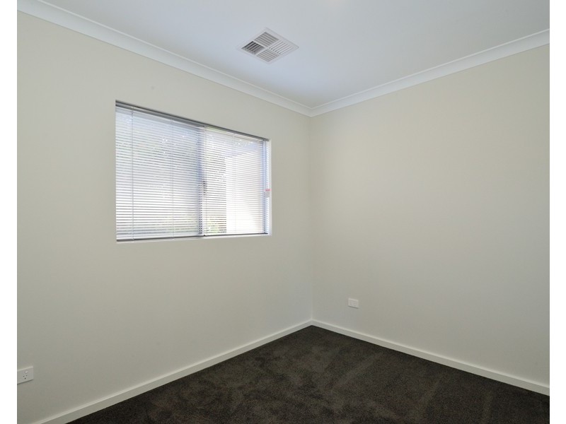 8B Donatti Road, Innaloo WA 6018