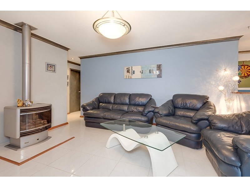 19 Richards Crescent, Craigie WA 6025