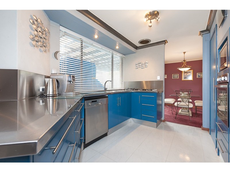 19 Richards Crescent, Craigie WA 6025