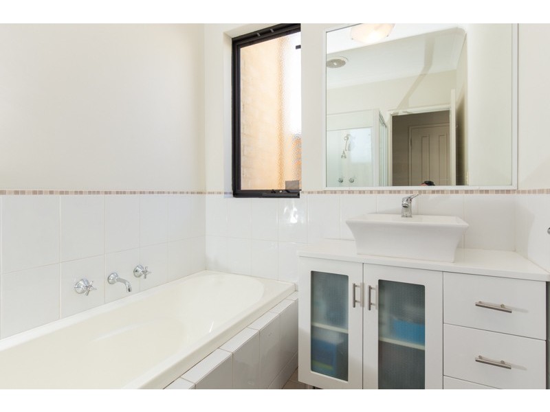 3b Diana Street, Innaloo WA 6018