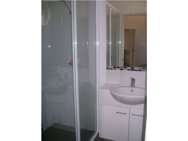 b/25 eden street, Innaloo WA 6018