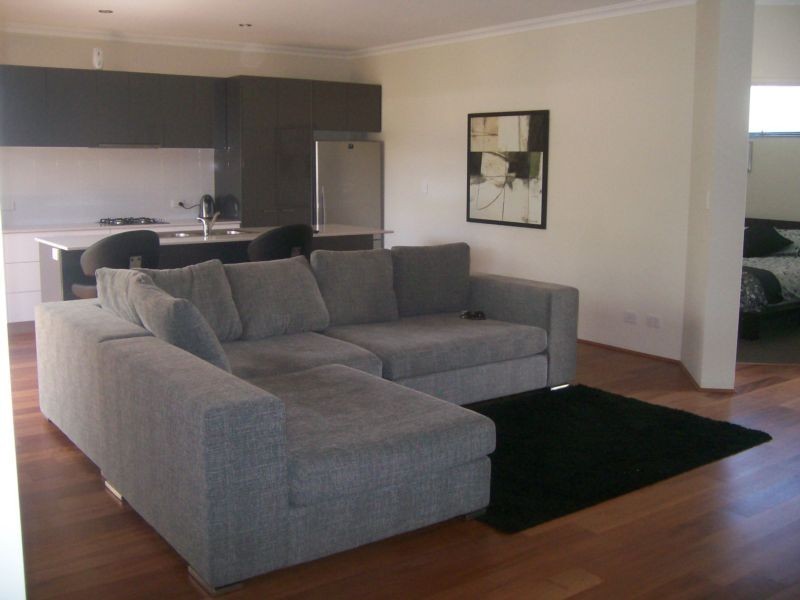 b/25 eden street, Innaloo WA 6018