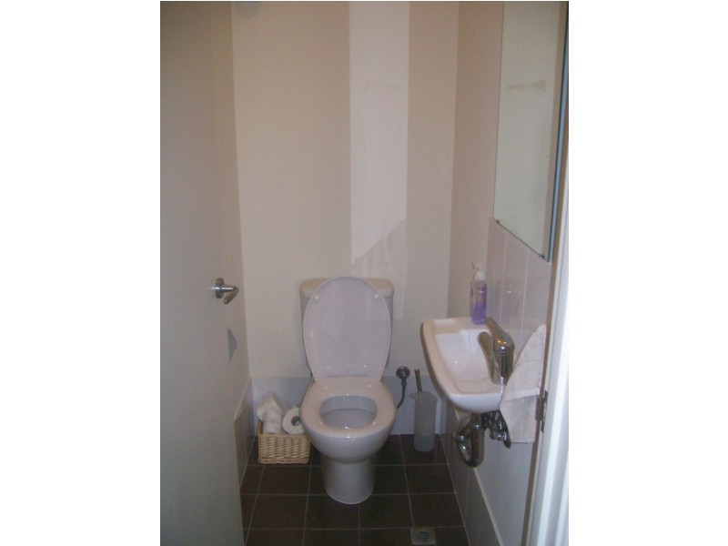 b/25 eden street, Innaloo WA 6018