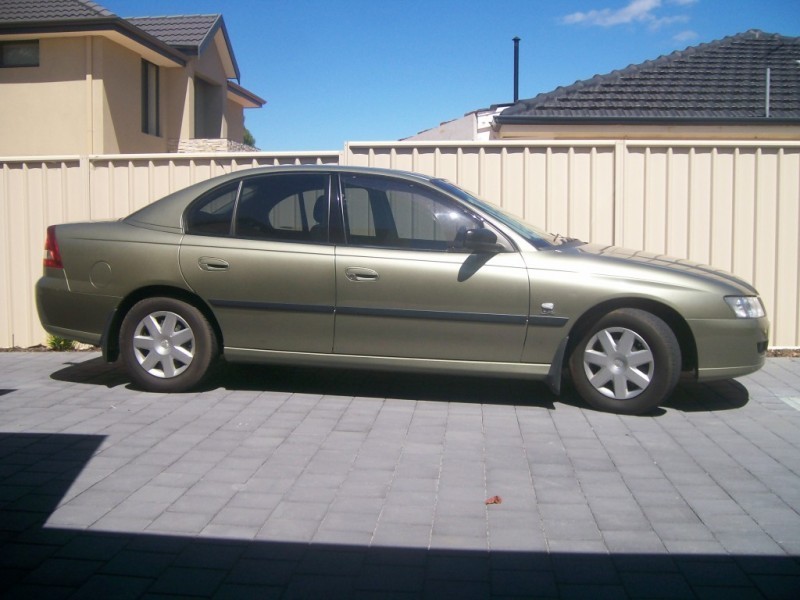 b/25 eden street, Innaloo WA 6018