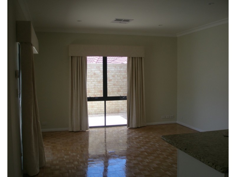 216A Holbeck Street, Doubleview WA 6018