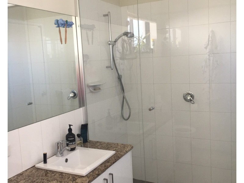 216A Holbeck Street, Doubleview WA 6018