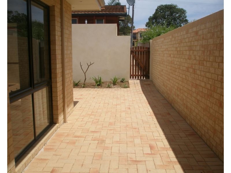 216A Holbeck Street, Doubleview WA 6018