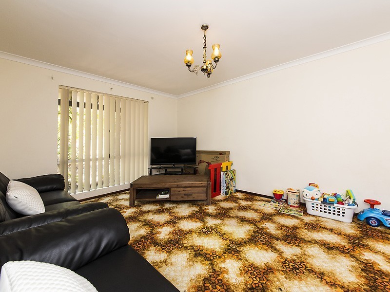 5 Widgeon Close, Stirling WA 6021