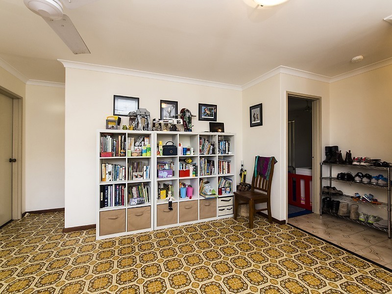 5 Widgeon Close, Stirling WA 6021