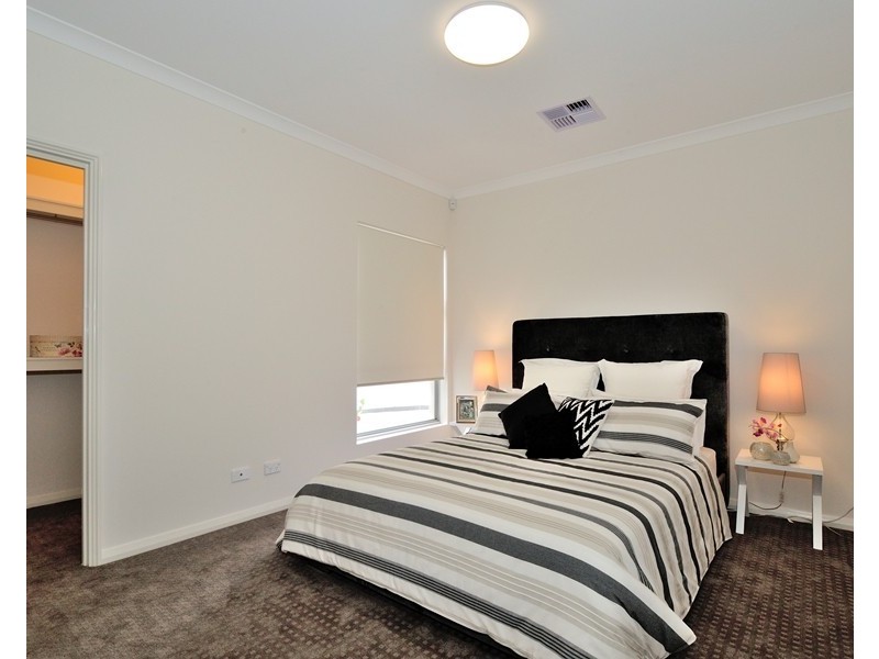 8/211 Royal Street, Yokine WA 6060