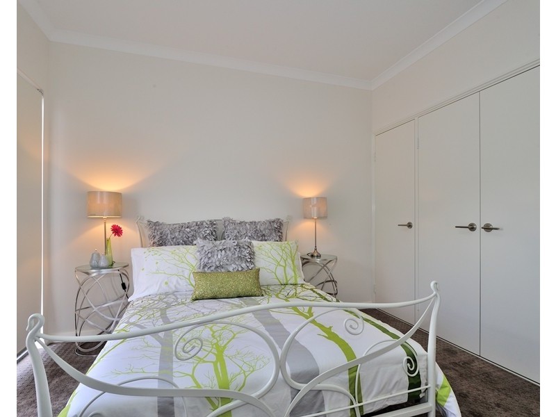 8/211 Royal Street, Yokine WA 6060