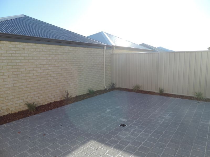 33 Tredegar Street, Butler WA 6036