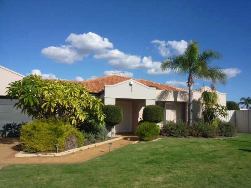 46 Selkirk Drive, Kinross WA 6028