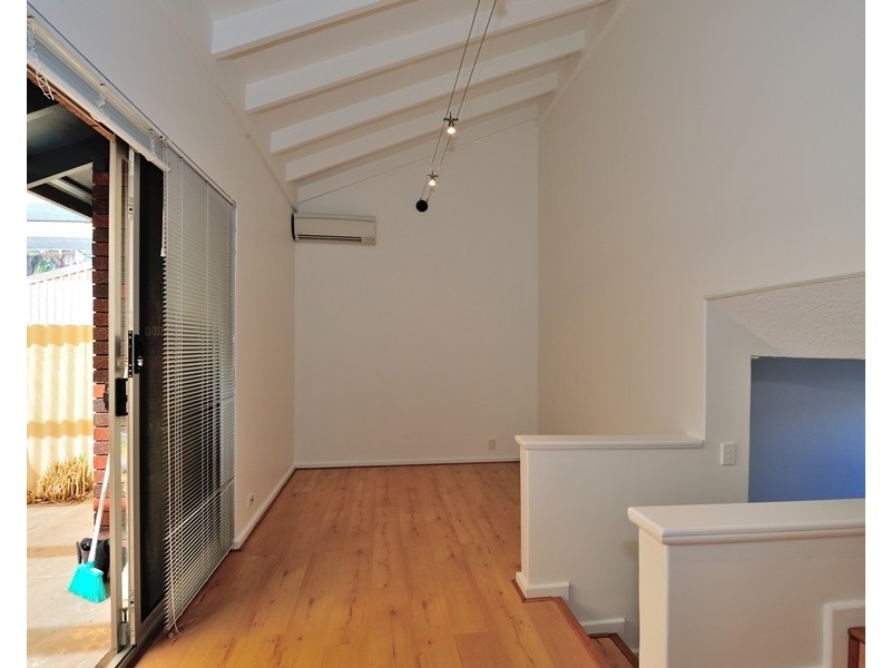 4/24 Kinsella Street, Joondanna WA 6060