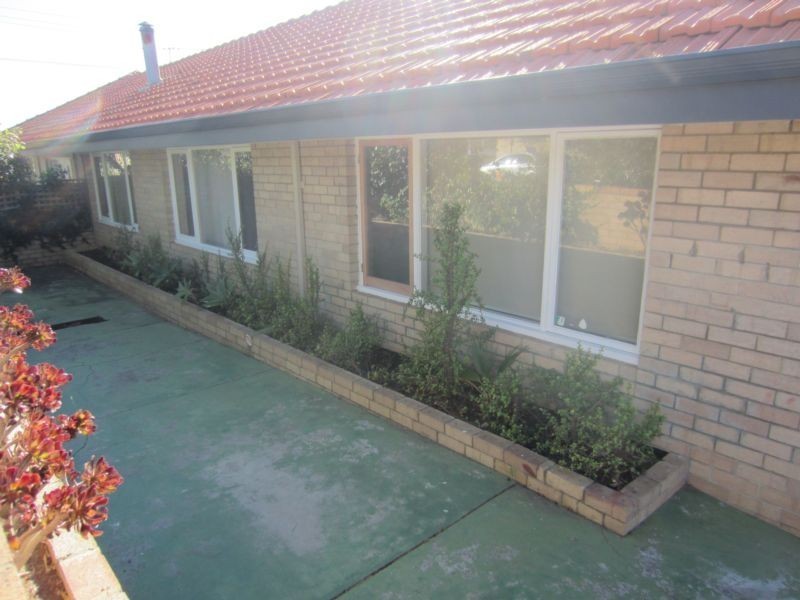 96B Huntriss Road, Karrinyup WA 6018