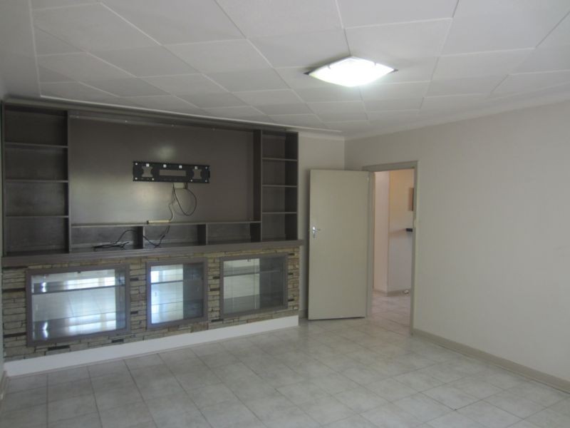 96B Huntriss Road, Karrinyup WA 6018