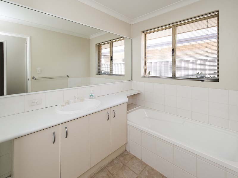 46 Birralee Loop, Innaloo WA 6018