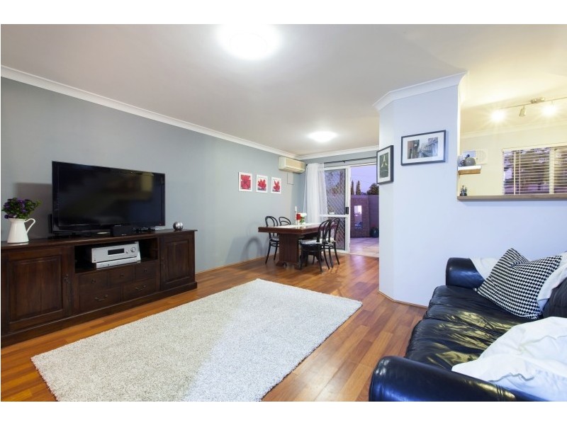 3/2 Waterway Court, Churchlands WA 6018