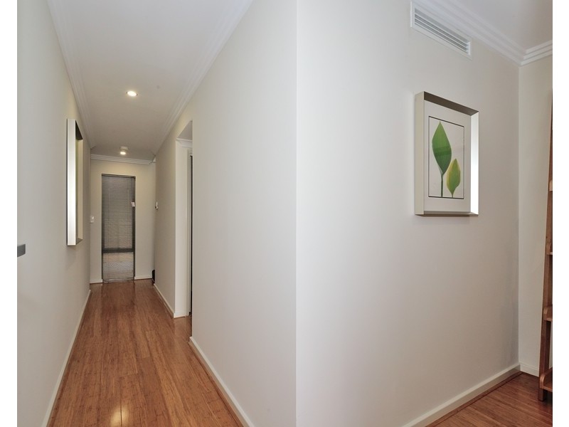 8D Donatti Road, Innaloo WA 6018