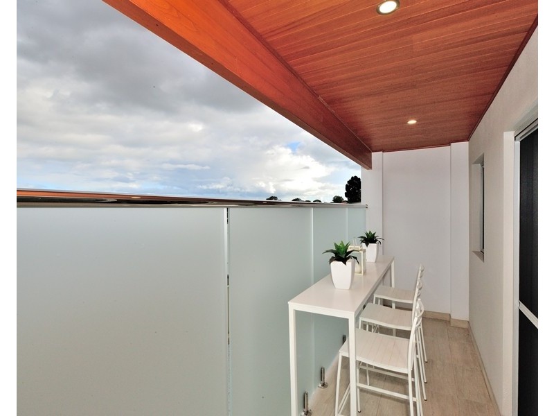 8D Donatti Road, Innaloo WA 6018