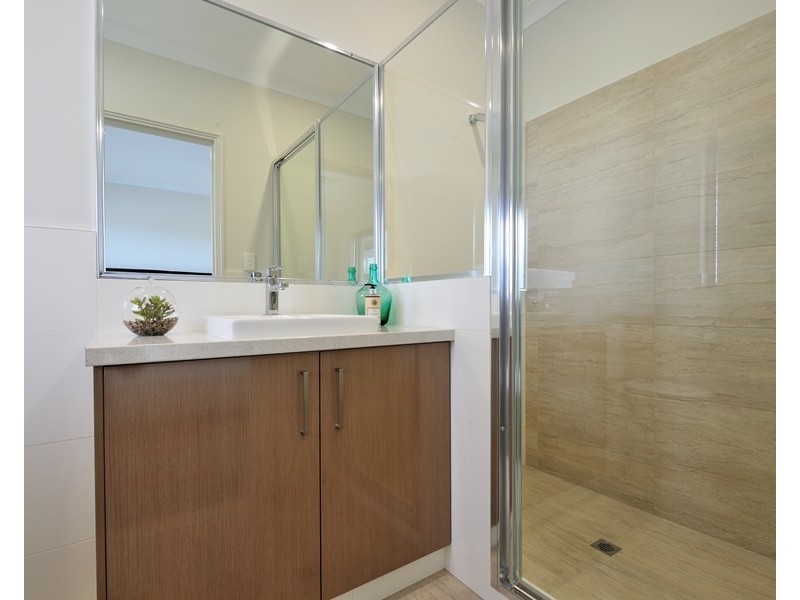 8D Donatti Road, Innaloo WA 6018