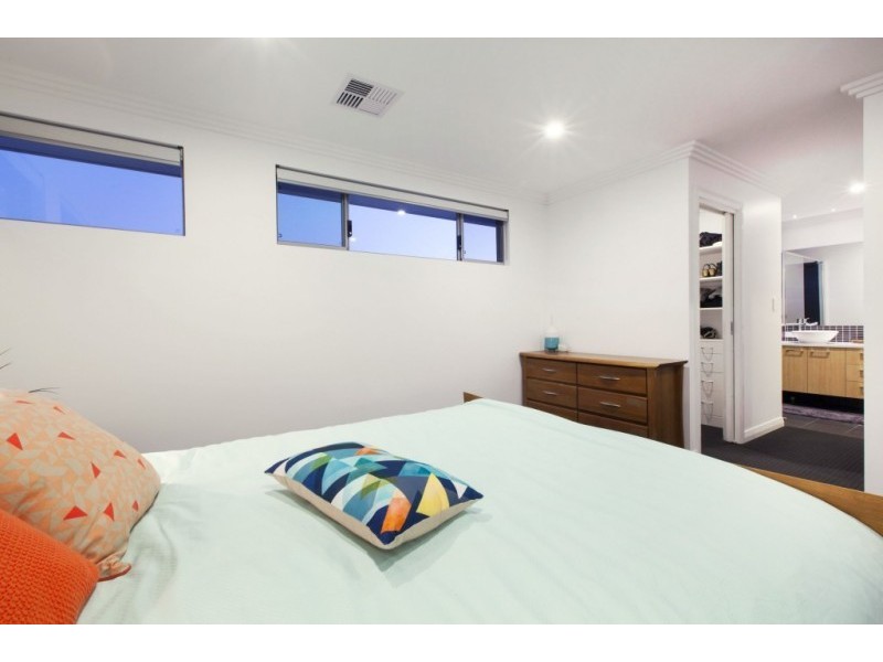 143A Holbeck Street, Doubleview WA 6018