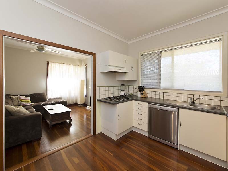 18 Gwelup Street, Karrinyup WA 6018