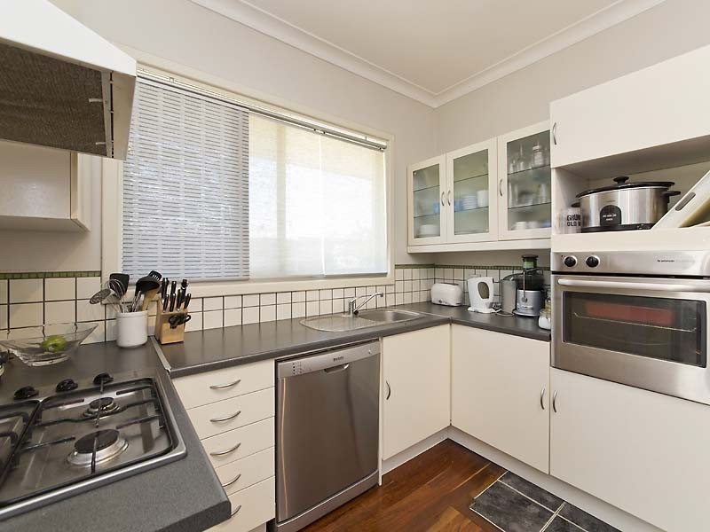 18 Gwelup Street, Karrinyup WA 6018