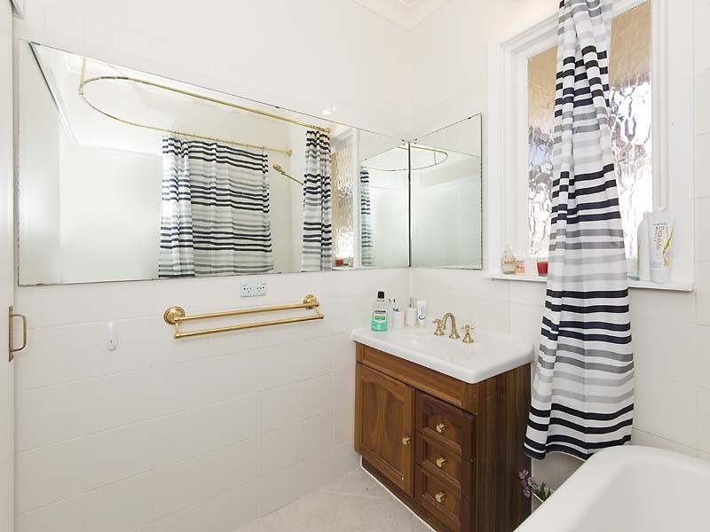 18 Gwelup Street, Karrinyup WA 6018