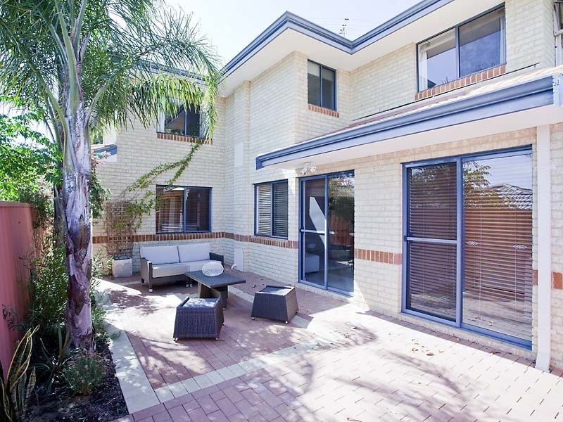 3/18 Escot Road, Innaloo WA 6018