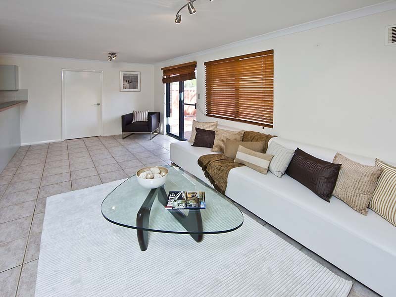 3/18 Escot Road, Innaloo WA 6018