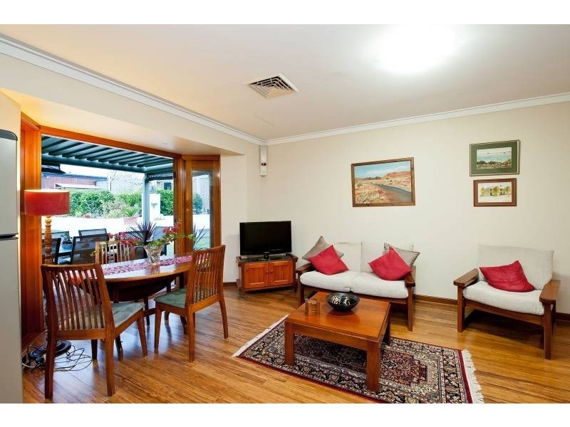 3 Martock Way, Karrinyup WA 6018