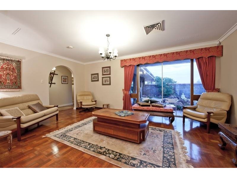 3 Martock Way, Karrinyup WA 6018