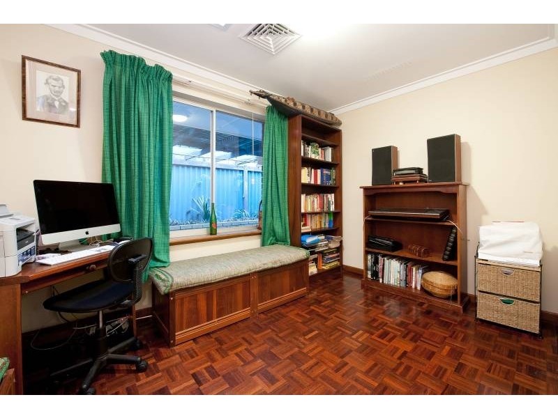 3 Martock Way, Karrinyup WA 6018