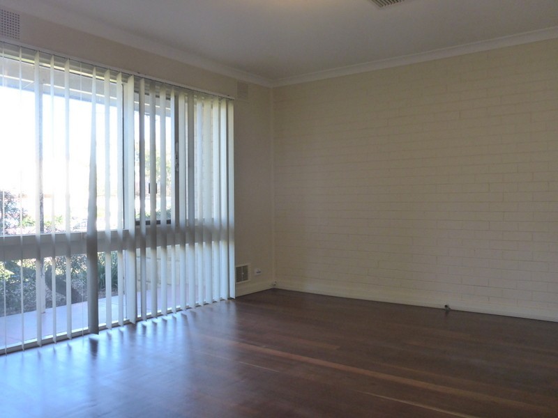 2/70 Tendring Way, Girrawheen WA 6064