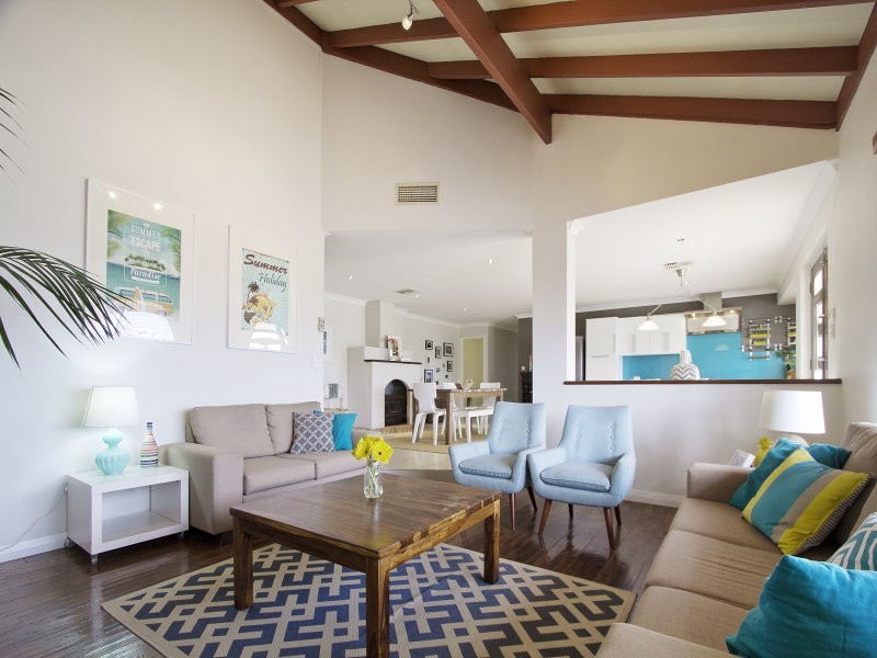 26 Kallaroo Place, Kallaroo WA 6025