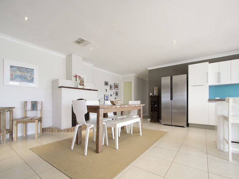 26 Kallaroo Place, Kallaroo WA 6025