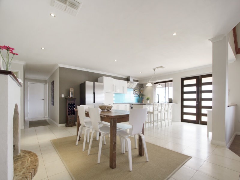 26 Kallaroo Place, Kallaroo WA 6025