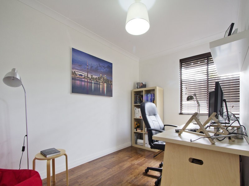 26 Kallaroo Place, Kallaroo WA 6025